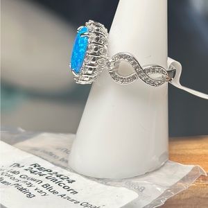 Bomb party 2424 blue fire opal size 7